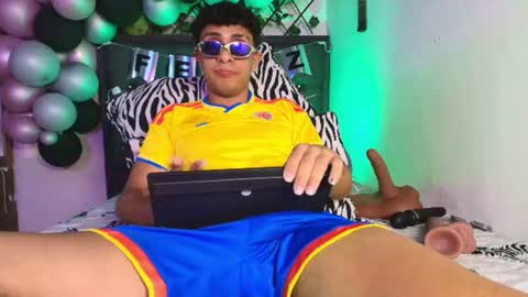 maxi_and_evan online show from 3, 7, 2026