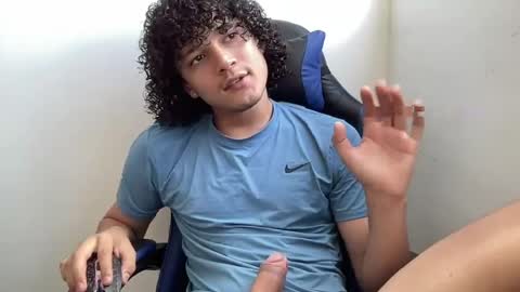 Snapshot of maximiliano_pulse chatting on 29, 6, 2026 maximiliano_pulse online show from 29, 6, 2026