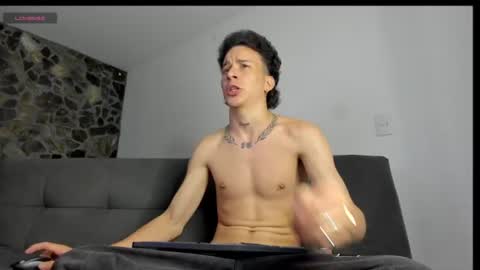 Snapshot of maxxx_bigcock chatting on 14, 6, 2026 Max online show from 14, 6, 2026