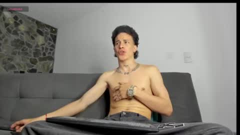 Snapshot of maxxx_bigcock chatting on 14, 6, 2026 Max online show from 14, 6, 2026