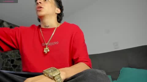 Snapshot of maxxx_bigcock chatting on 19, 6, 2026 Max online show from 19, 6, 2026