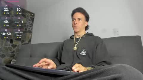 Snapshot of maxxx_bigcock chatting on 20, 6, 2026 Max online show from 20, 6, 2026