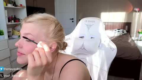 Snapshot of maya_blonde18 chatting on 9, 5, 2026 Maya online show from 9, 5, 2026