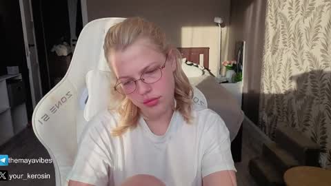 Snapshot of maya_blonde18 chatting on 20, 5, 2026 Maya online show from 20, 5, 2026