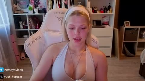 Snapshot of maya_blonde18 chatting on 23, 5, 2026 Maya online show from 23, 5, 2026