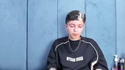 megan_thompsonn_ online show from 7, 6, 2026