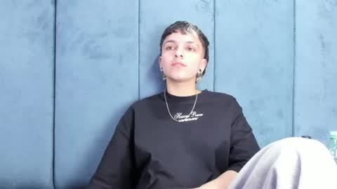 megan_thompsonn_ online show from 23, 6, 2026