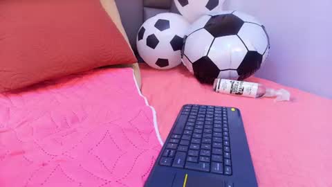 Melany  online show from 25, 6, 2026