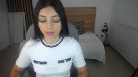 Snapshot of melissa_lenox chatting on 3, 6, 2026 melissa_lenox online show from 3, 6, 2026
