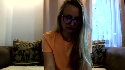 Melly online show from 10, 6, 2026