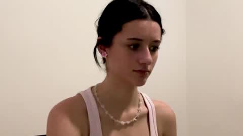 Isabella online show from 25, 6, 2026