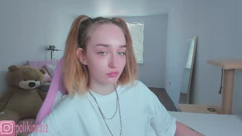 Snapshot of merryl_clark chatting on 30, 6, 2026 Sara online show from 30, 6, 2026