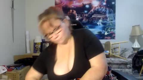 Mommy Jaxx online show from 9, 12, 2024