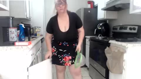 Mommy Jaxx online show from 12, 12, 2024