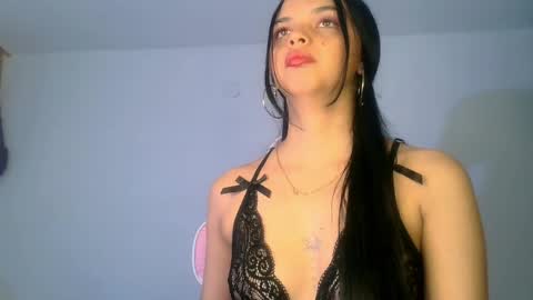 mia lucy 21 online show from 4, 6, 2026