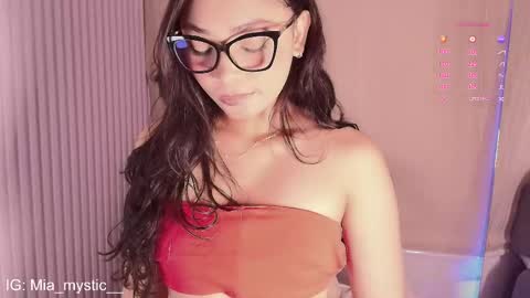 Mia  Schedule 7am to 2pm Col online show from 9, 6, 2026