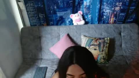 Mia  online show from 16, 6, 2026