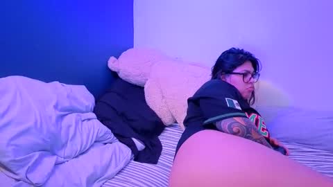 Snapshot of miacanela_xo chatting on 18, 5, 2026 Mia online show from 18, 5, 2026
