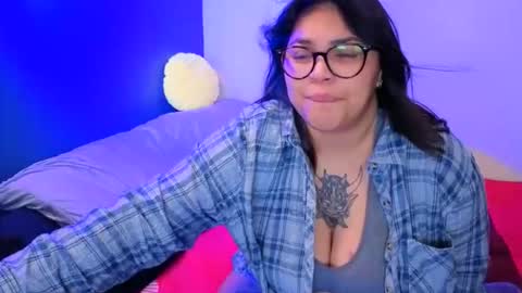 Snapshot of miacanela_xo chatting on 25, 5, 2026 Mia online show from 25, 5, 2026