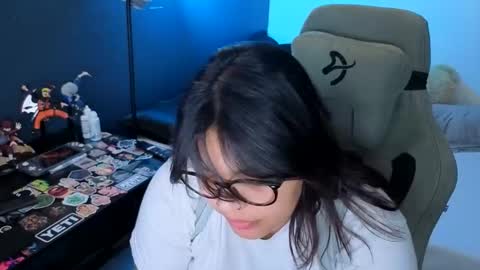 Snapshot of miacanela_xo chatting on 28, 5, 2026 Mia online show from 28, 5, 2026