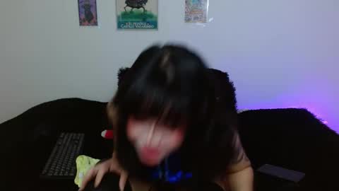 Mia david      online show from 23, 4, 2026