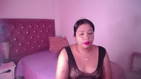 mia online show from 10, 6, 2026
