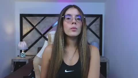 Mia online show from 18, 6, 2026