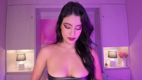 miaturnerr_ online show from 22, 5, 2026