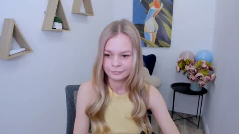 midnighteaura online show from 24, 6, 2026