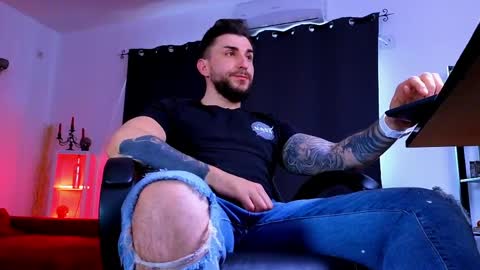 MightyAaron online show from 1, 6, 2026