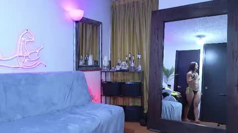 Laura online show from 11, 6, 2026
