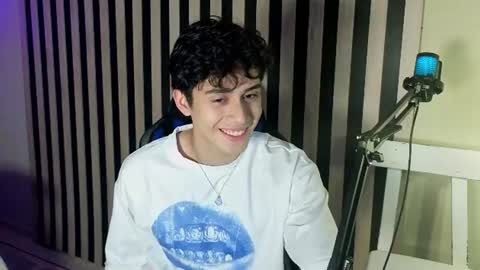 Snapshot of mikevoss_ chatting on 16, 6, 2026 Mike online show from 16, 6, 2026