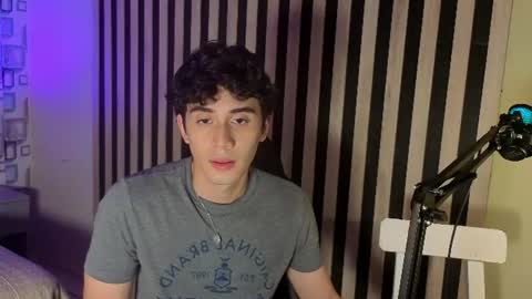 Snapshot of mikevoss_ chatting on 25, 6, 2026 Mike online show from 25, 6, 2026