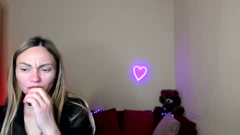 Snapshot of mikkey_mouse8 chatting on 20, 6, 2026 Adalina online show from 20, 6, 2026