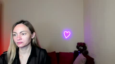 Snapshot of mikkey_mouse8 chatting on 21, 6, 2026 Adalina online show from 21, 6, 2026