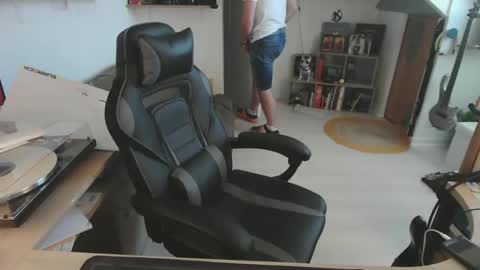 Snapshot of mikmik91 chatting on 22, 5, 2026 mikmik91 online show from 22, 5, 2026
