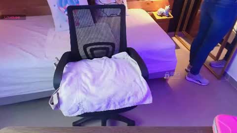 Snapshot of mila_kiitty chatting on 16, 6, 2026 Milena online show from 16, 6, 2026