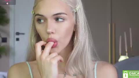 Mila and u can call me sweet bunny online show from 12, 6, 2026