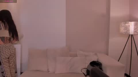 Mila  online show from 21, 6, 2026