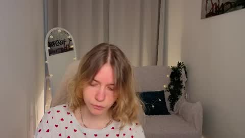 Milaray online show from 7, 6, 2026
