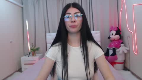Snapshot of milasecretsss chatting on 16, 5, 2026 milasecretsss online show from 16, 5, 2026