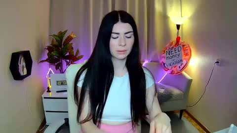 Snapshot of milasecretsss chatting on 23, 5, 2026 milasecretsss online show from 23, 5, 2026