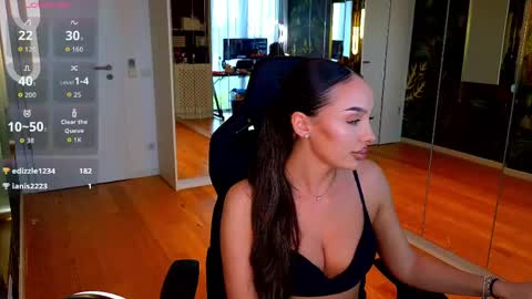 Snapshot of mileysin chatting on 23, 5, 2026 Miley Sin online show from 23, 5, 2026