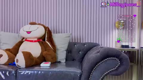 milleyjones_ online show from 17, 6, 2026