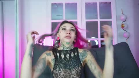 Snapshot of miss___angel chatting on 27, 5, 2026 miss___angel online show from 27, 5, 2026