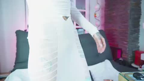 Snapshot of miss___angel chatting on 18, 6, 2026 miss___angel online show from 18, 6, 2026