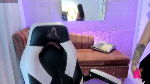 Isabella online show from 17, 6, 2026