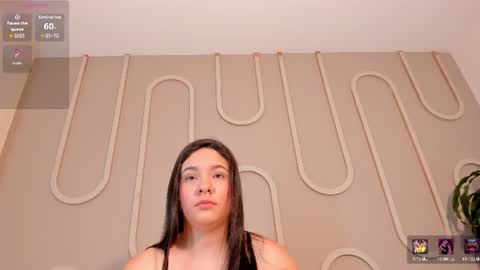 Mia  online show from 17, 6, 2026