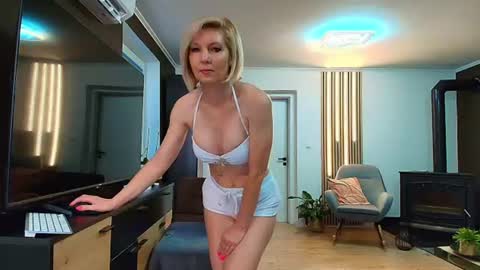 misstayaxxx online show from 15, 6, 2026