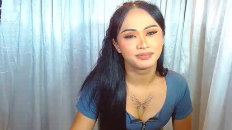 SweetViolet online show from 8, 5, 2026